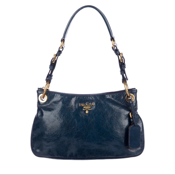 prada vitello shoulder bag